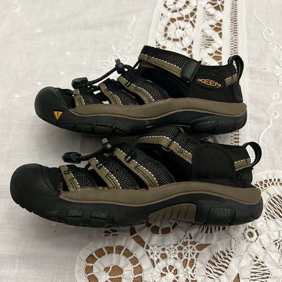 Keen Newport sandals - Picture 2 of 7